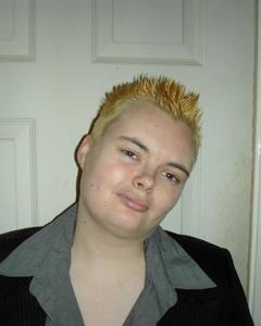 Woman, 41. butchblonde