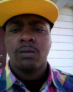 Man, 35. Pierre271814