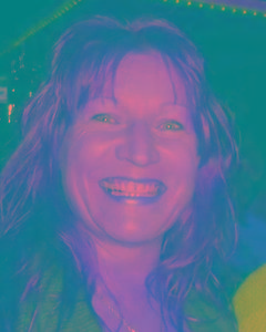 Woman, 61. Smiles1536