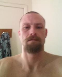Man, 44. dhurtd