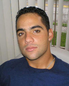 Man, 40. manolisi