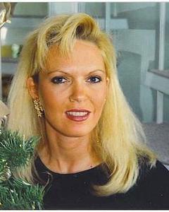 Woman, 63. eyesofgreen44