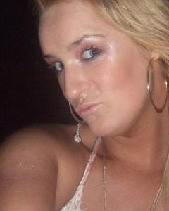 Woman, 40. MYHEARTisYOU