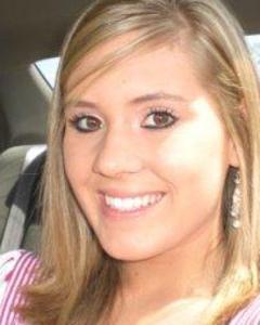 Woman, 44. Leticia053828