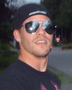 Man, 37. IBRG220
