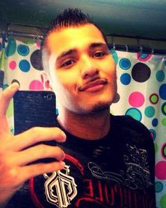 Man, 31. Carlos700127