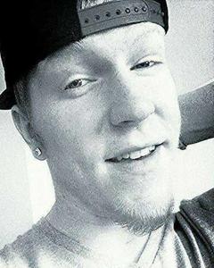 Man, 30. TCrain