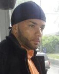 Man, 43. shorterandlong