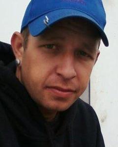 Man, 42. piercedtattoed