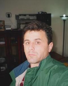 Man, 54. albanezi