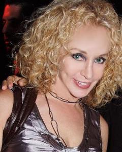 Woman, 66. dubbie20