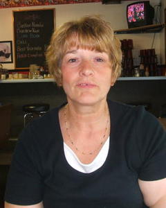 Woman, 76. Lola8463