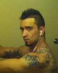 Man, 33. albertakis