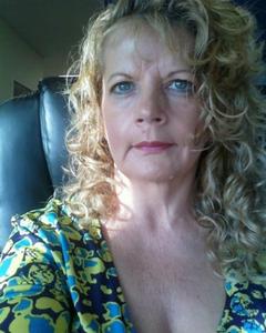 Woman, 62. Smiles0467