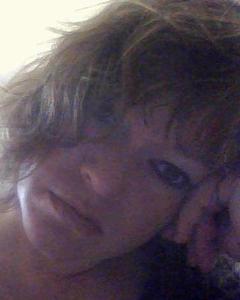 Woman, 62. Sharpost