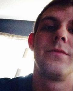 Man, 34. Zach248520