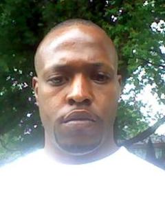 Man, 43. bee4068