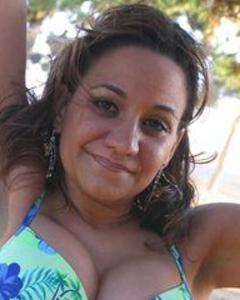 Woman, 43. hende414