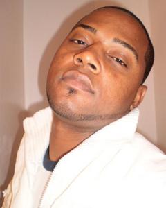 Man, 42. grenyer