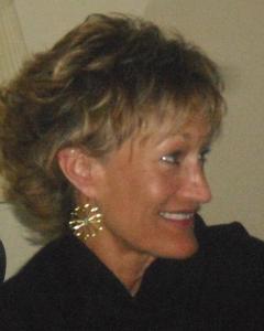 Woman, 64. Best1stKiss