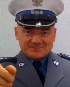Man, 63. Adamek7327