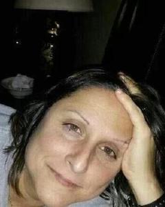 Woman, 53. Guags