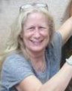 Woman, 75. jn33jdy