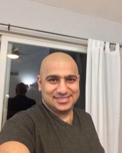 Man, 46. Mahoni5218