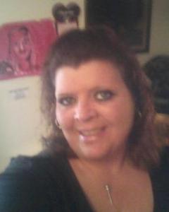 Woman, 49. Michelle7437