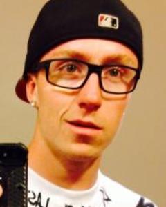 Man, 29. Cjd197