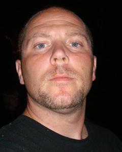 Man, 46. timb7304