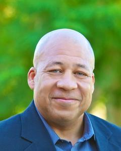 Man, 60. salsalero