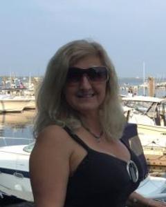 Woman, 59. miniitalian