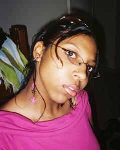 Woman, 35. Minnie_Bee12