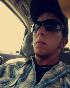 Man, 30. oil_life