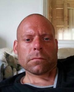 Man, 50. jabbing