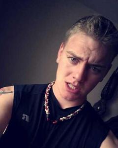 Man, 29. Brett_T15