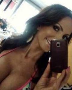 Woman, 33. Shebadonald7