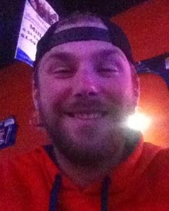 Man, 37. Maconis