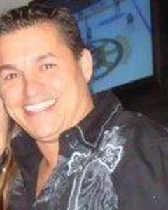Man, 54. carrat