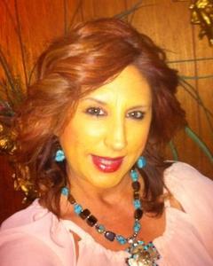 Woman, 57. Social0514