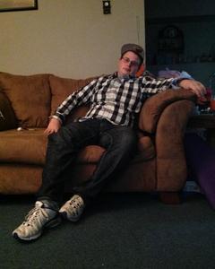 Man, 35. Mac40071030