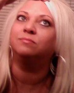 Woman, 50. tatooblond