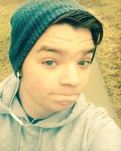 Man, 29. Kbdrummer97