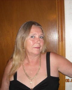 Woman, 68. animallover683