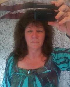 Woman, 65. LADY4124