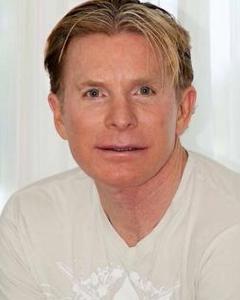 Man, 70. Looking4U1184