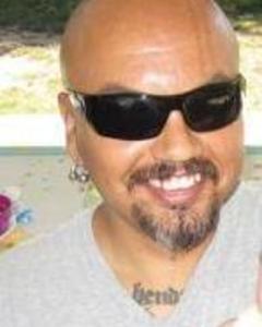 Man, 48. kitchesmes