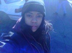 Woman, 39. ninired