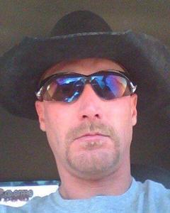 Man, 46. LJ3573010
